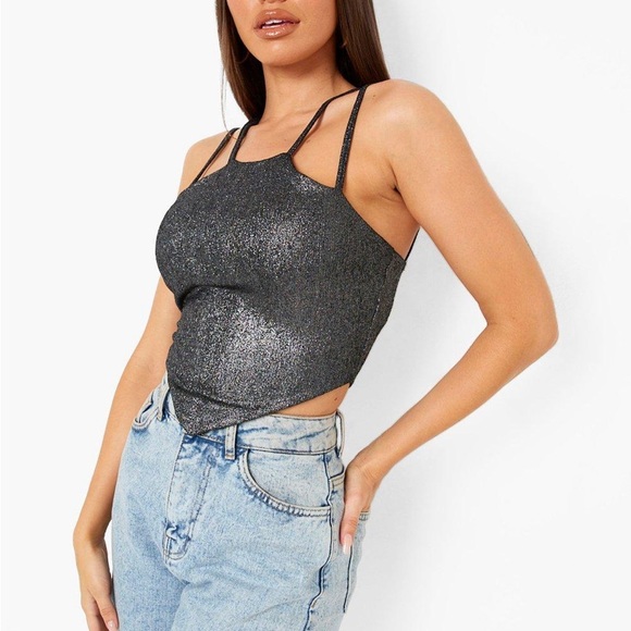 Boohoo Metallic Halter Top - Picture 3 of 4